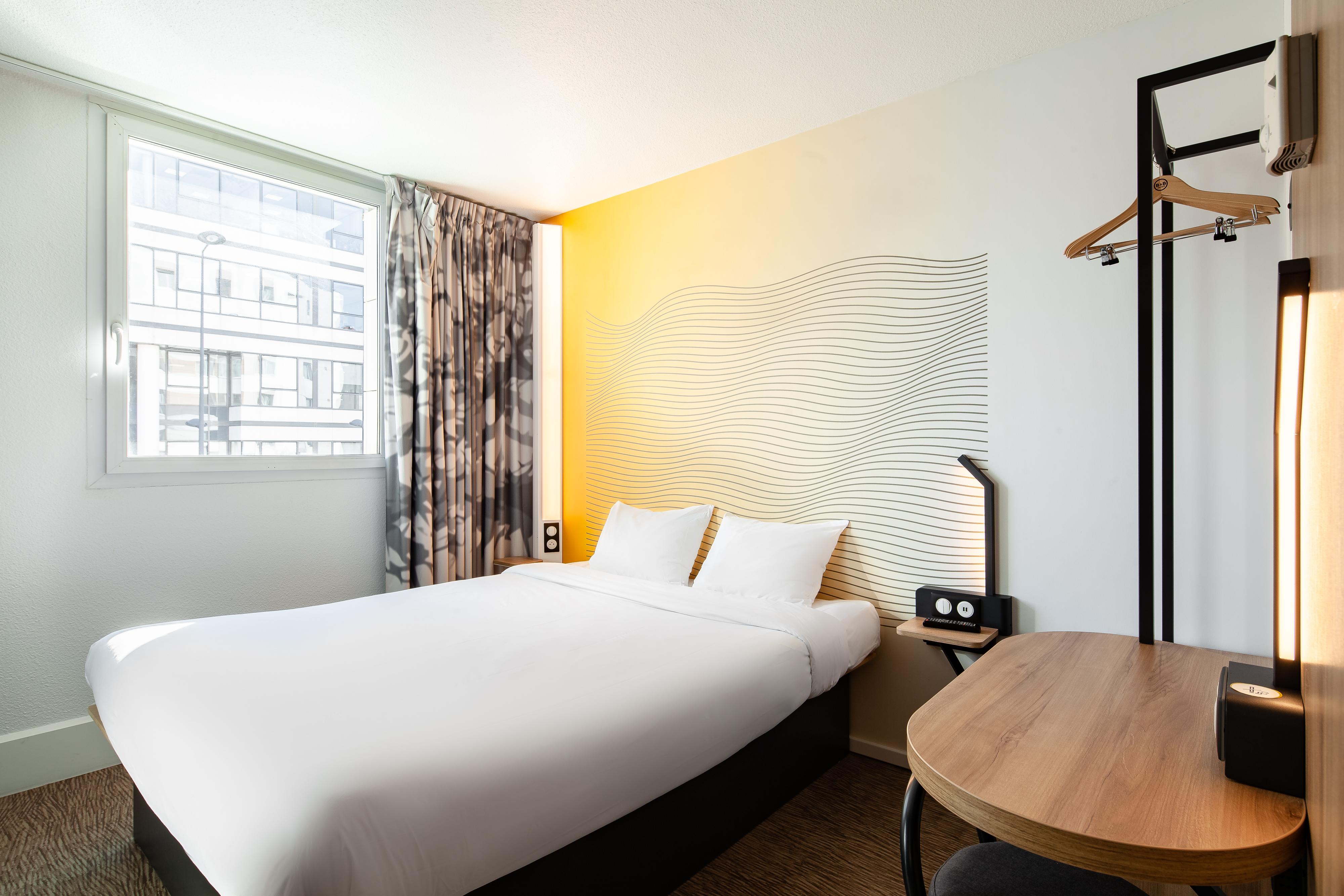 B&B Hotel Paris Saint-Denis Pleyel Exterior photo