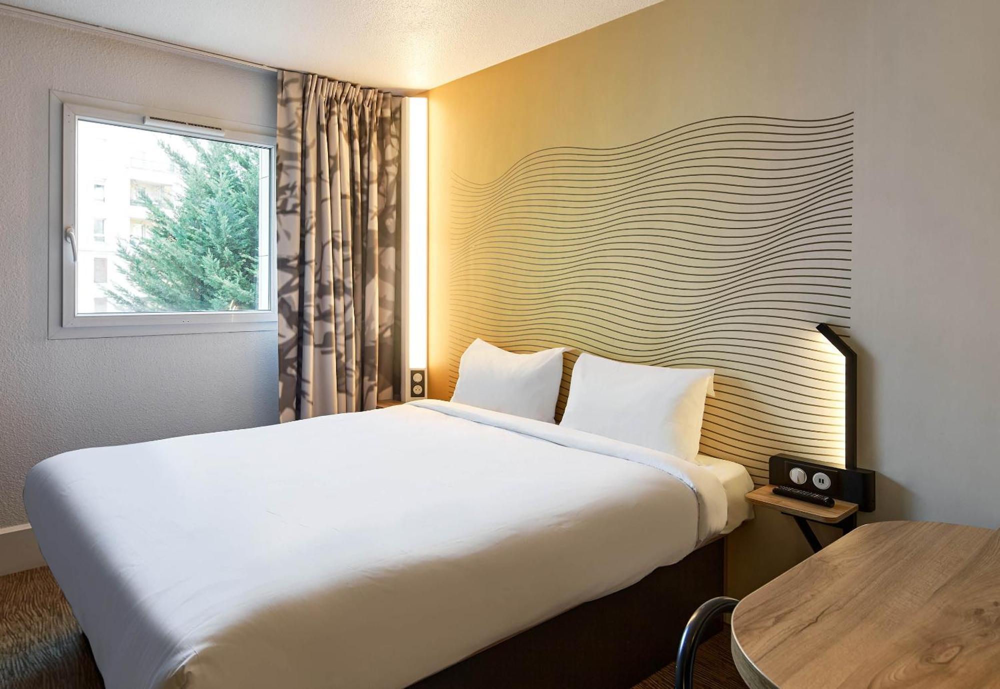 B&B Hotel Paris Saint-Denis Pleyel Exterior photo