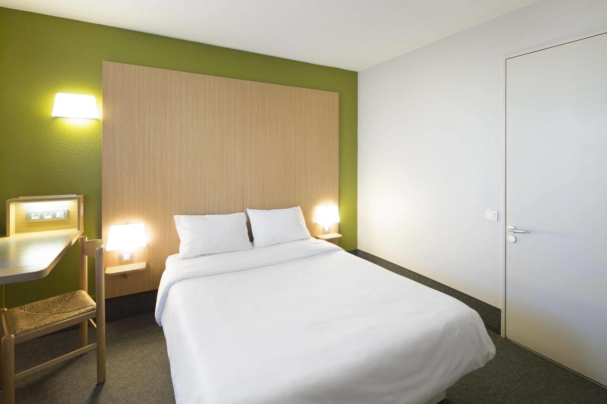 B&B Hotel Paris Saint-Denis Pleyel Exterior photo