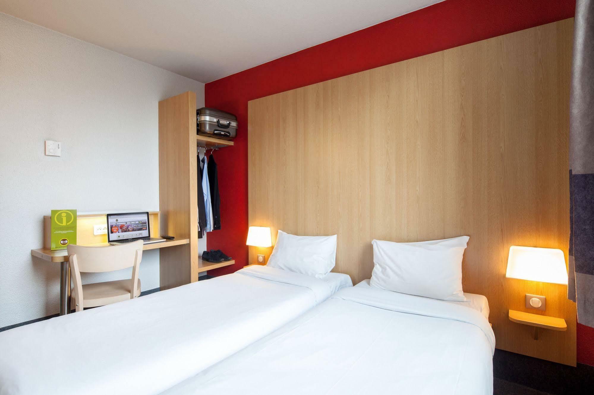 B&B Hotel Paris Saint-Denis Pleyel Exterior photo